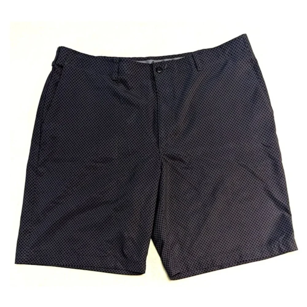 Ben Hogan Men's Gray Black Plaid Athletic Golf Shorts Flat Front Size 38 NICE